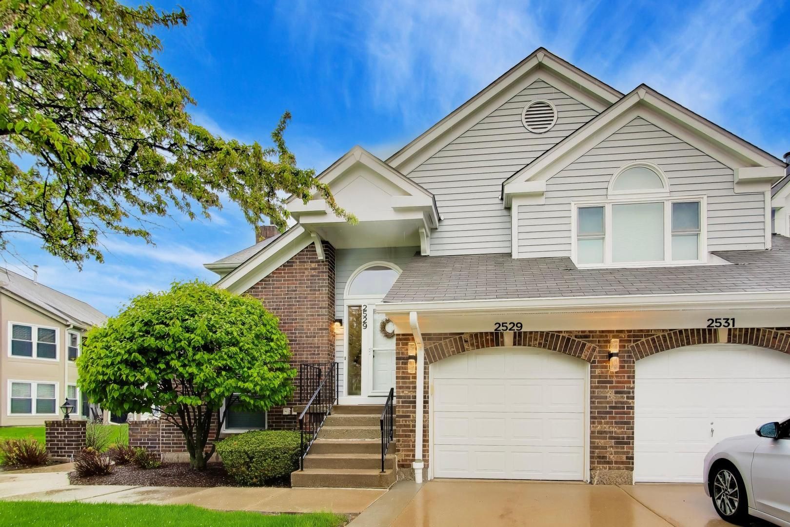 2529 Live Oak Lane — Buffalo Grove, IL 60089
