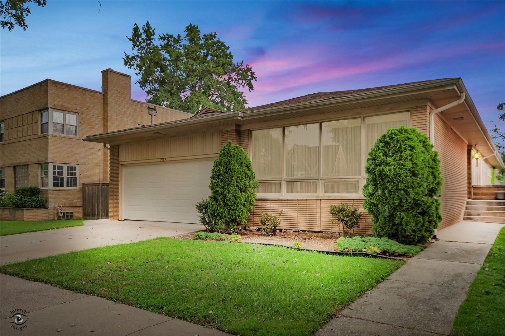 9139 S Oakley Avenue — Chicago, IL 60643