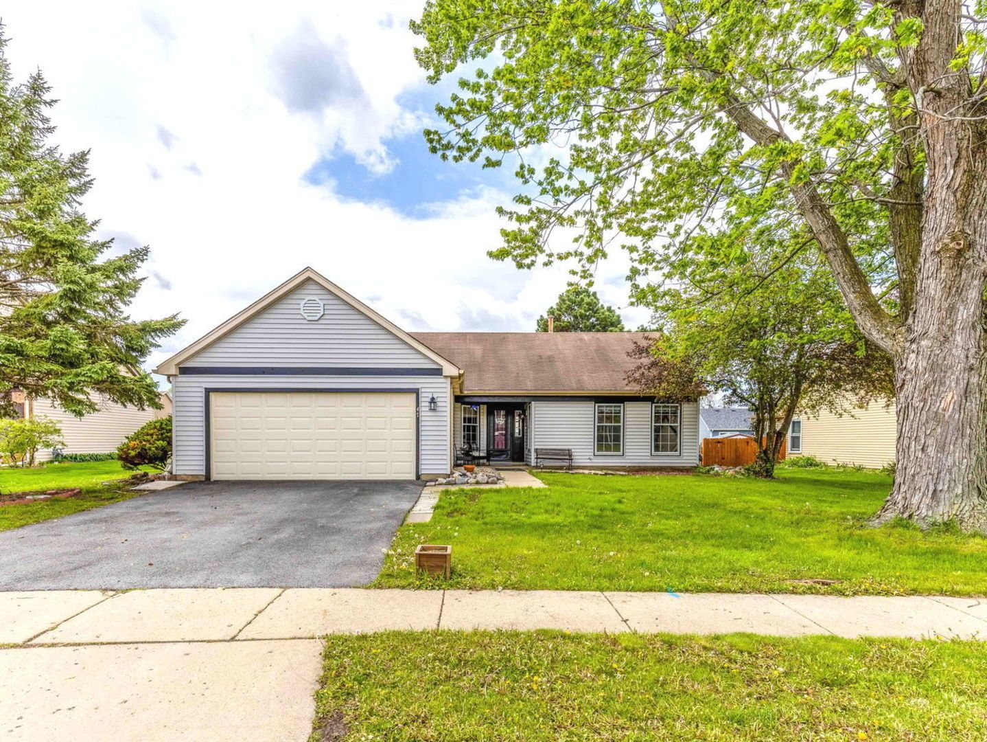 47 Bosworth Drive — Glendale Heights, IL 60139
