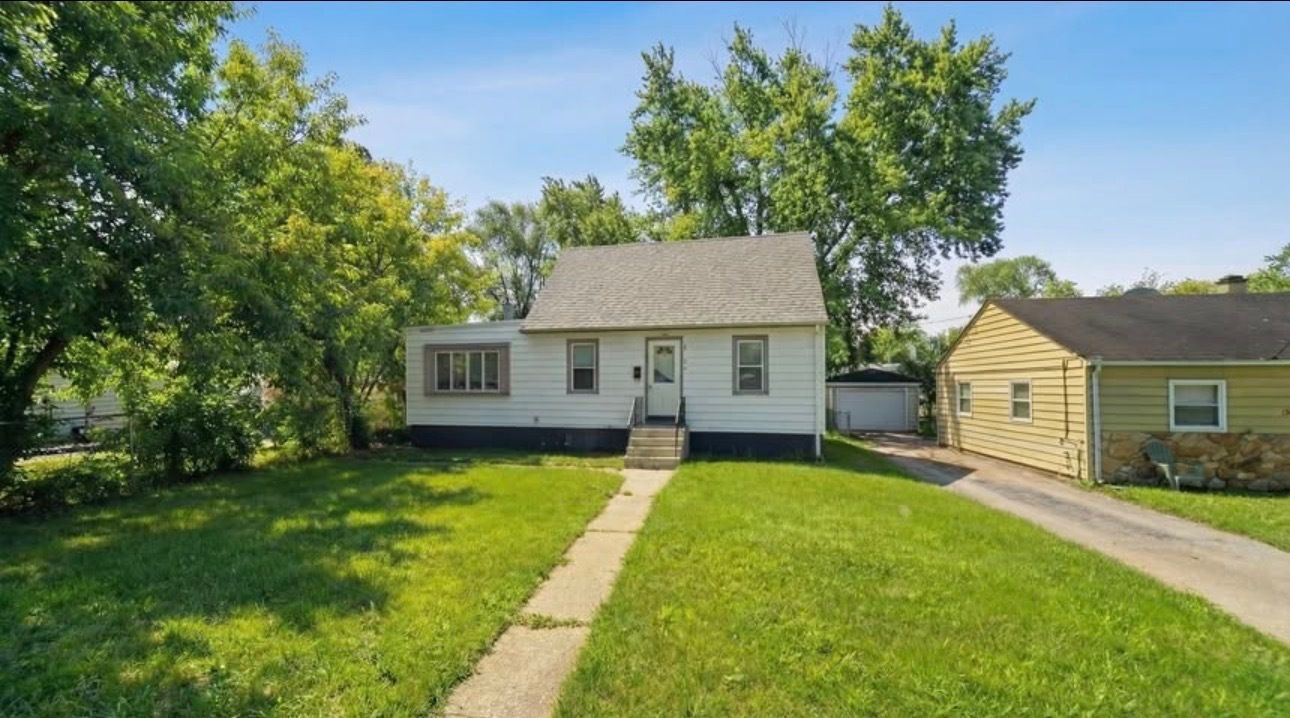 2229 170th Street — Hazel Crest, IL 60429