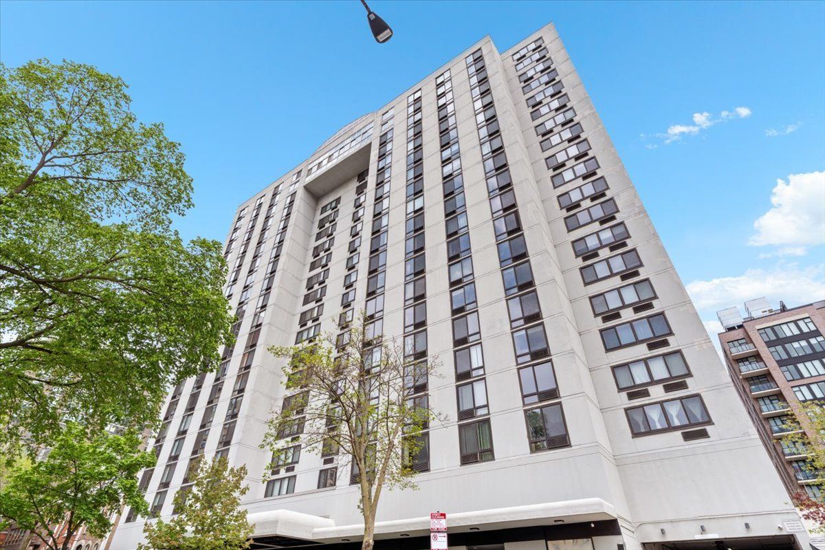 1221 DEARBORN Street, Chicago, IL 60610