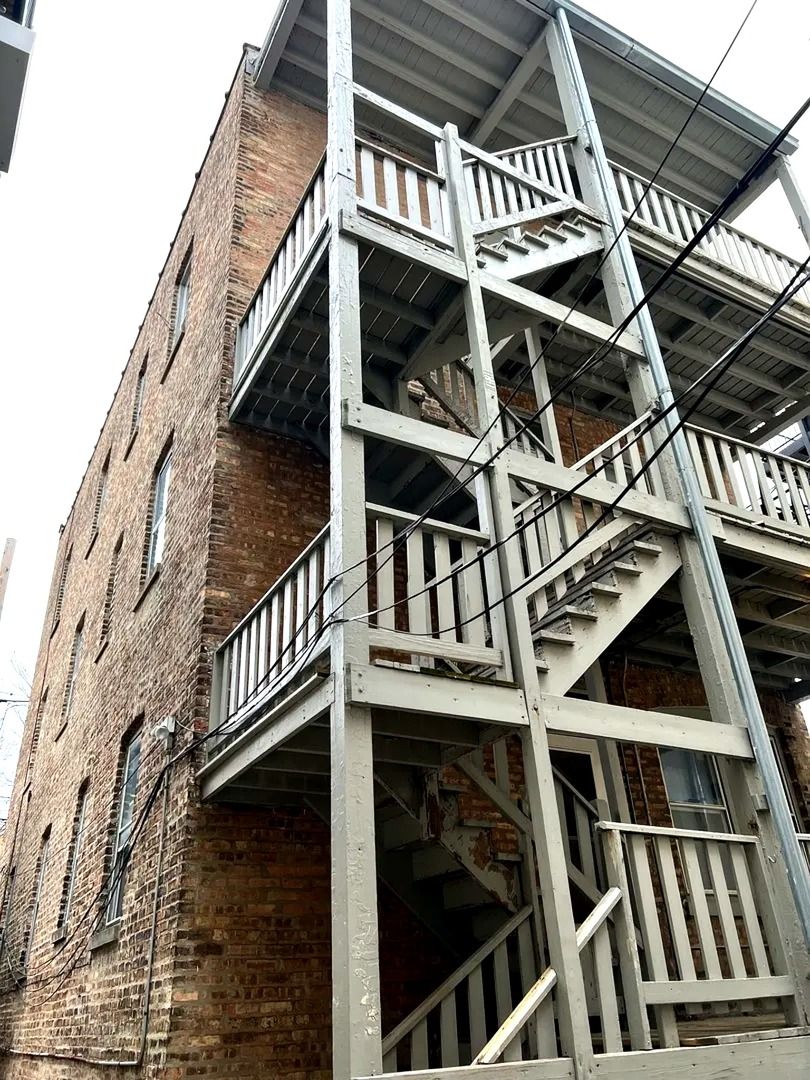 876 Marshfield Avenue, Chicago, IL 60622