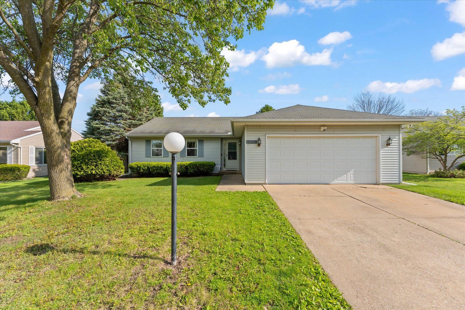 3114 Valerie Drive — Champaign, IL 61822