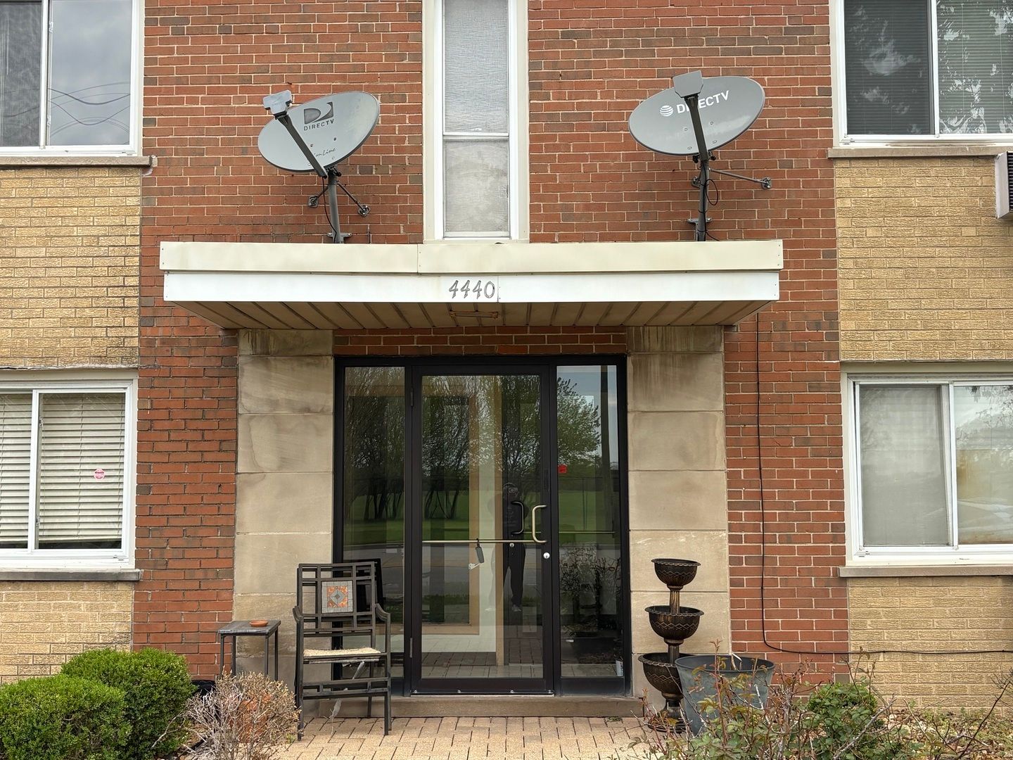 4440 W 111th Street #16 — Oak Lawn, IL 60453