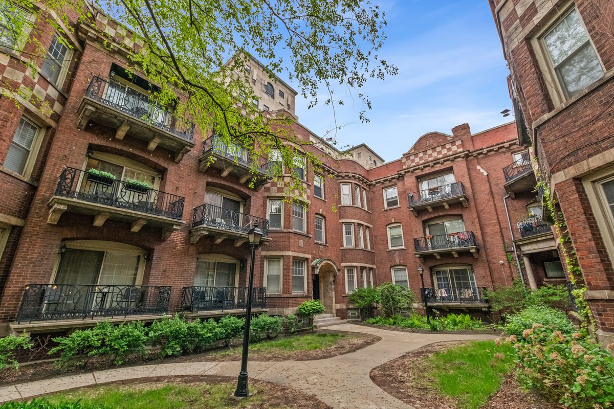 5321 Harper Avenue, Chicago, IL 60615