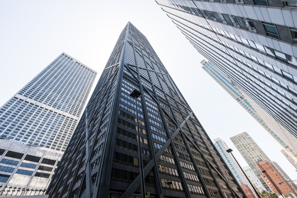 175 DELAWARE Place, Chicago, IL 60611