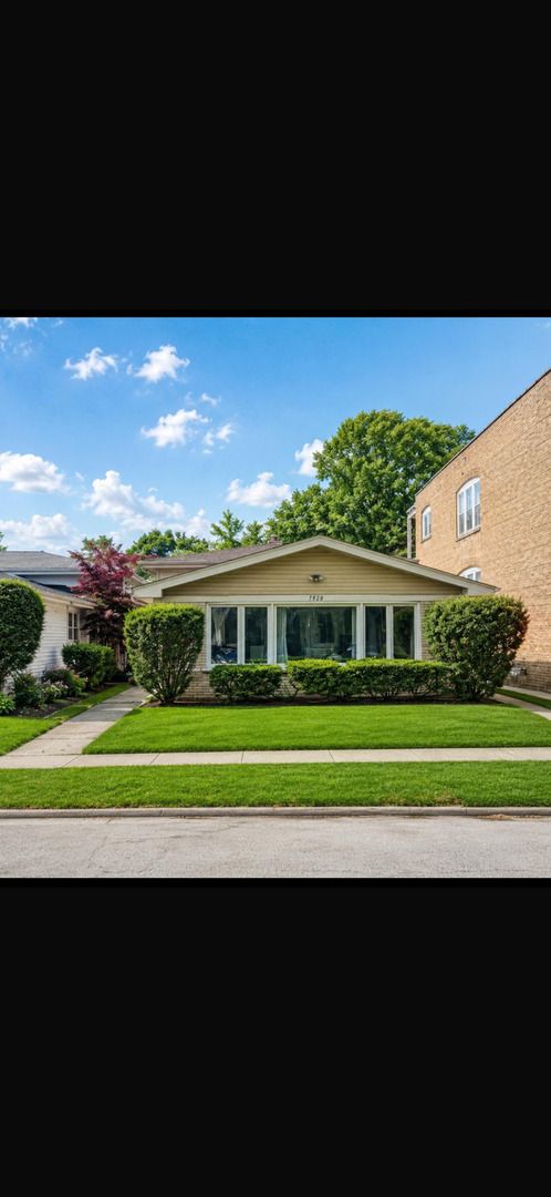 7926 Tripp Avenue — Skokie, IL 60076