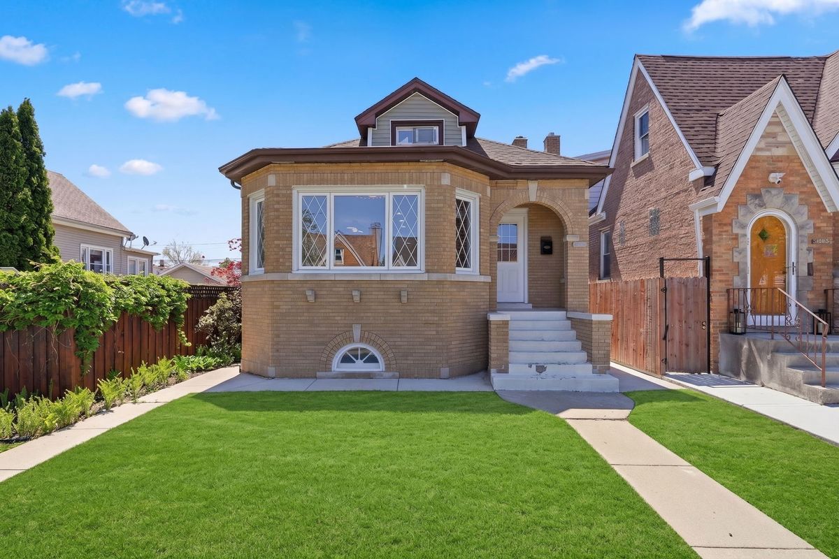5853 Newport Avenue, Chicago, IL 60634