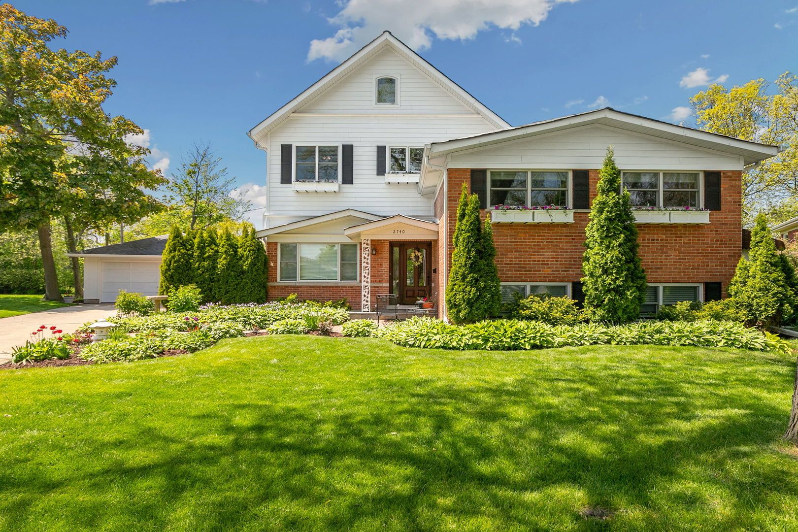 2740 Lincoln Lane — Wilmette, IL 60091