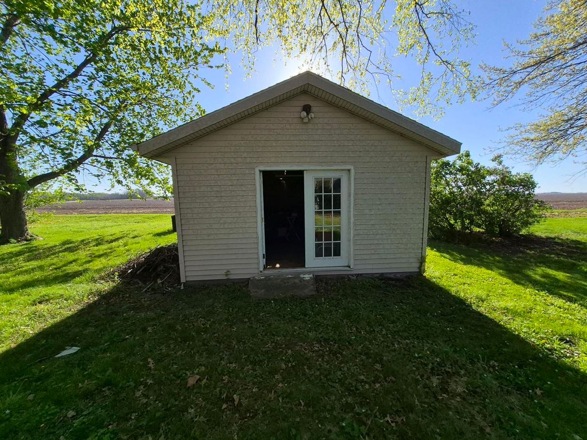203 S Yates Street, Alpha, IL 61413