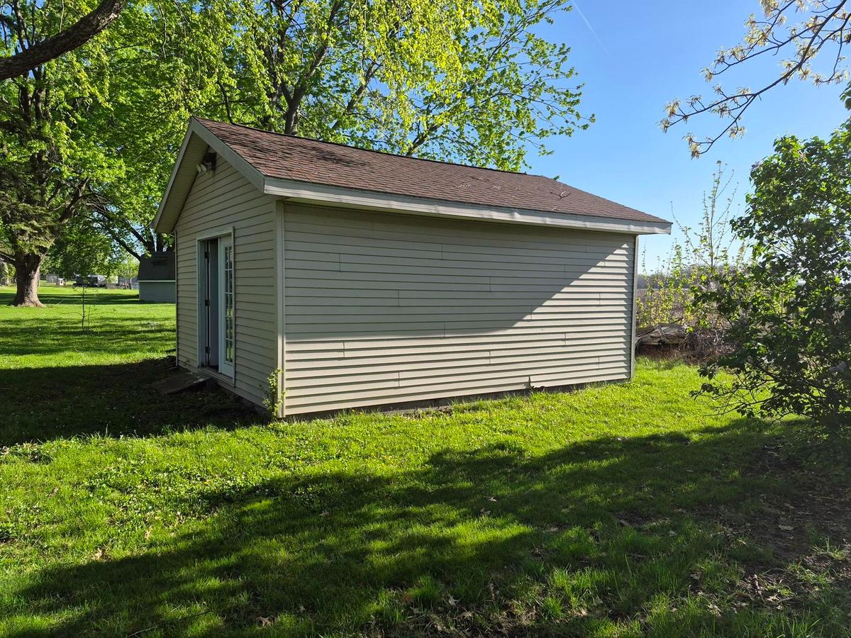 203 S Yates Street, Alpha, IL 61413