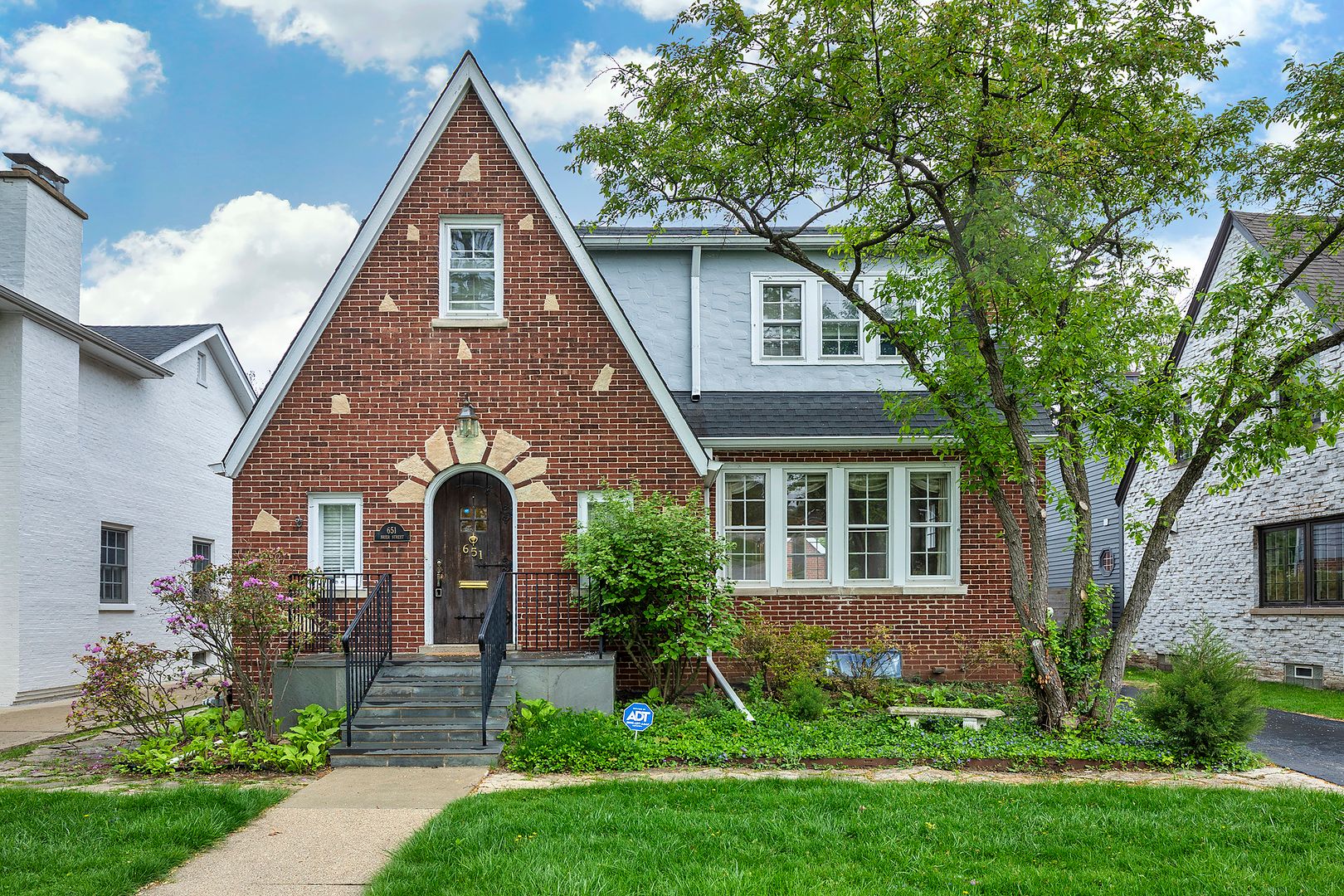 651 Brier Street — Kenilworth, IL 60043