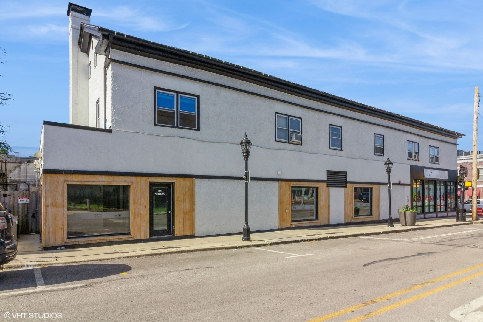 10 E Jefferson Avenue #4 — Naperville, IL 60540