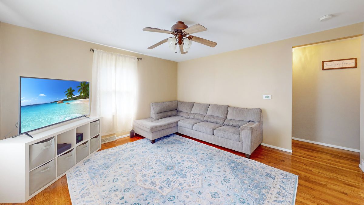 311 Jones Street, Plano, IL 60545