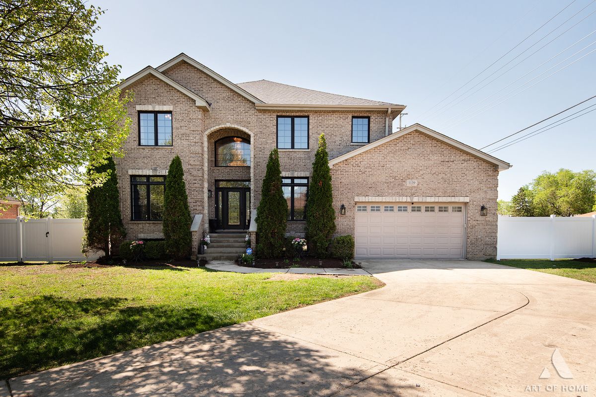 1139 James Peter Court, Darien, IL 60561