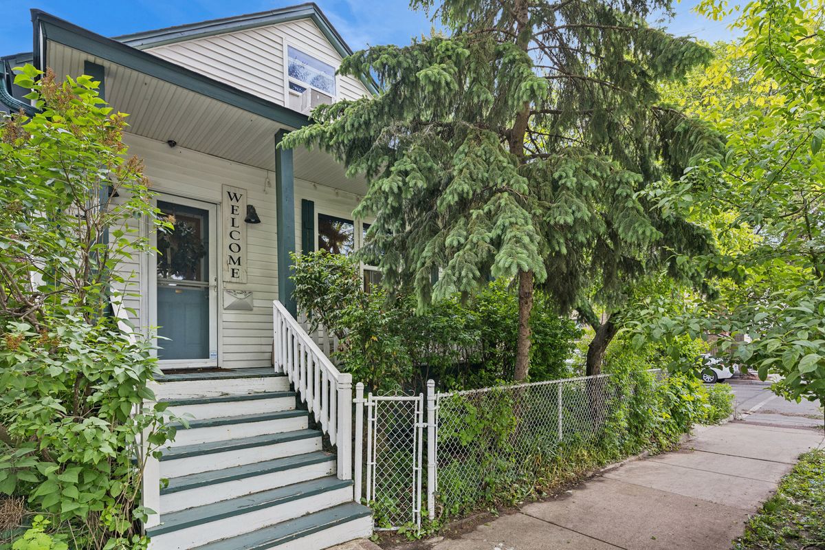 500 42nd Street, Chicago, IL 60609