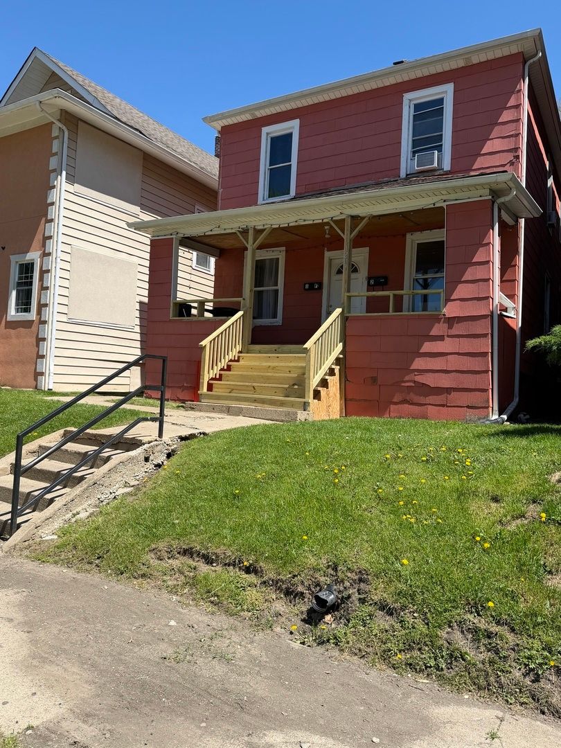 1207 Emerald Avenue, Chicago Heights, IL 60411