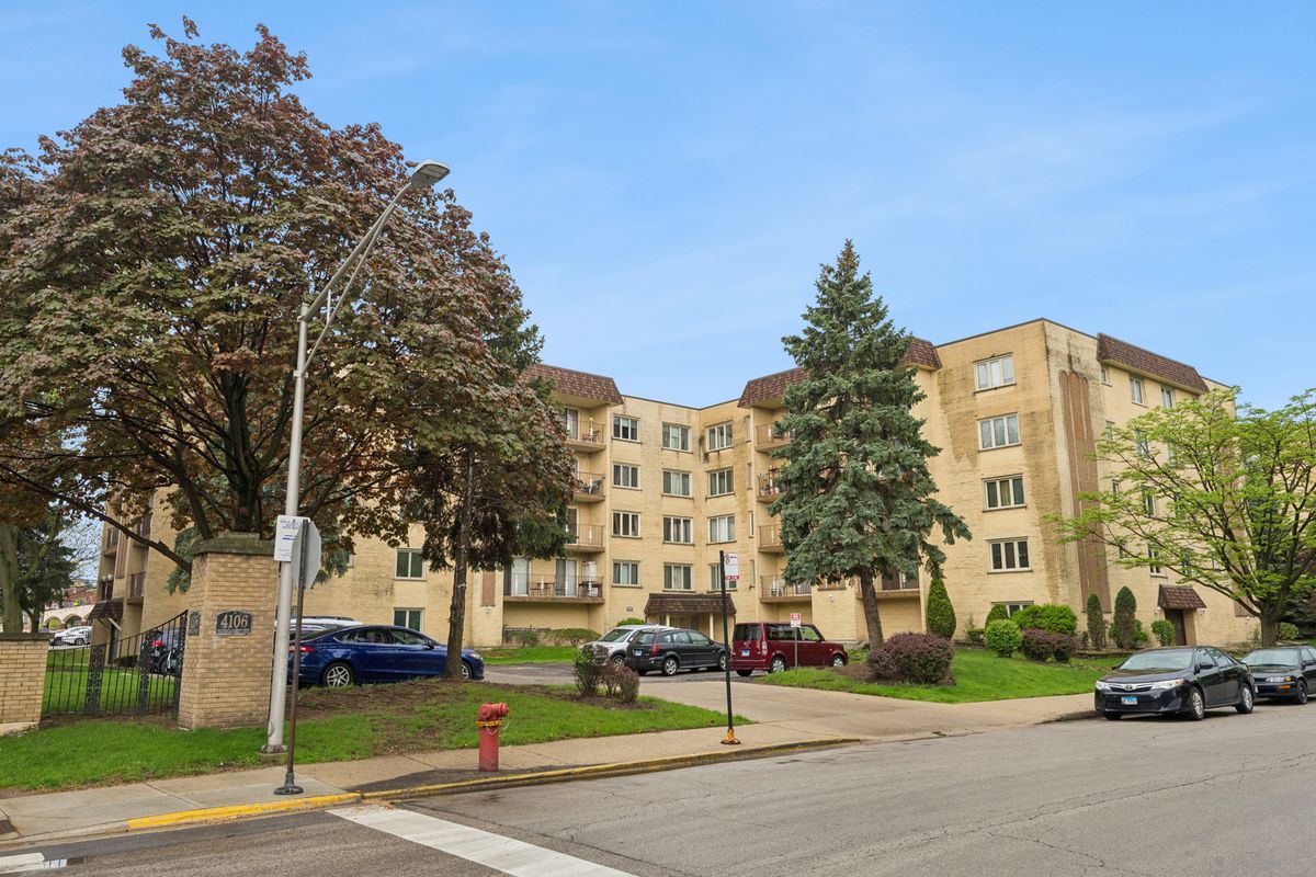 4106 Narragansett Avenue, Chicago, IL 60634