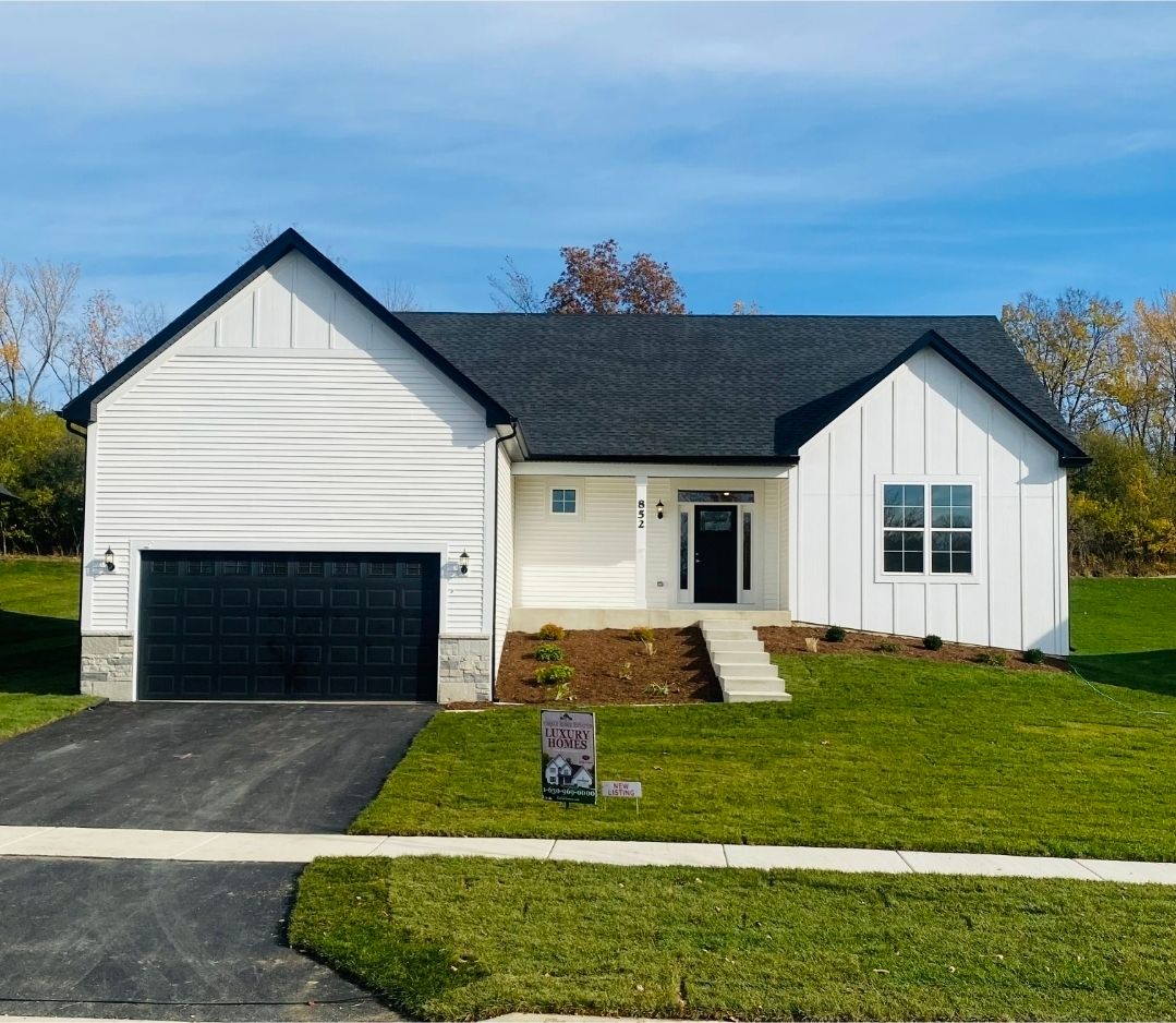 852 Timber Oak Lane — Yorkville, IL 60560
