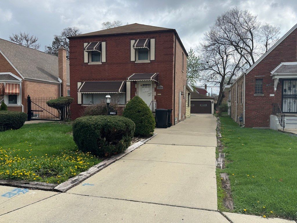 10835 S Peoria Street — Chicago, IL 60643