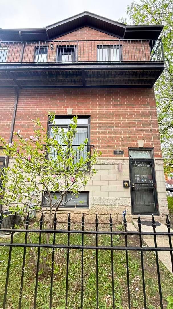 3355 Archer Avenue, Chicago, IL 60608