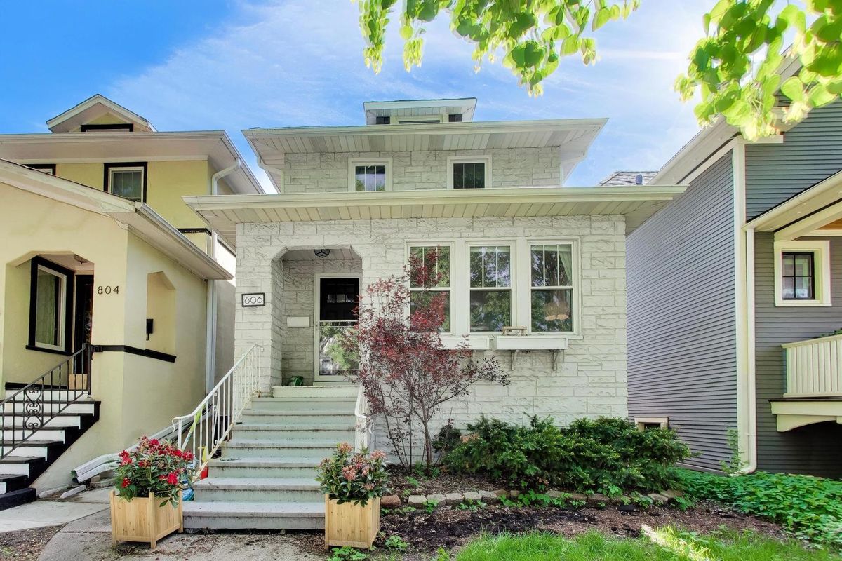 806 Scoville Avenue, Oak Park, IL 60304