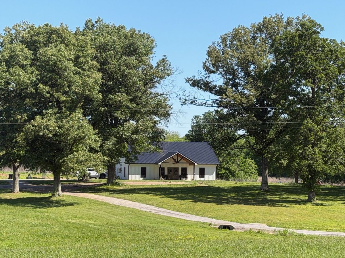 6945 Unity School Road, Brookport, IL 62910