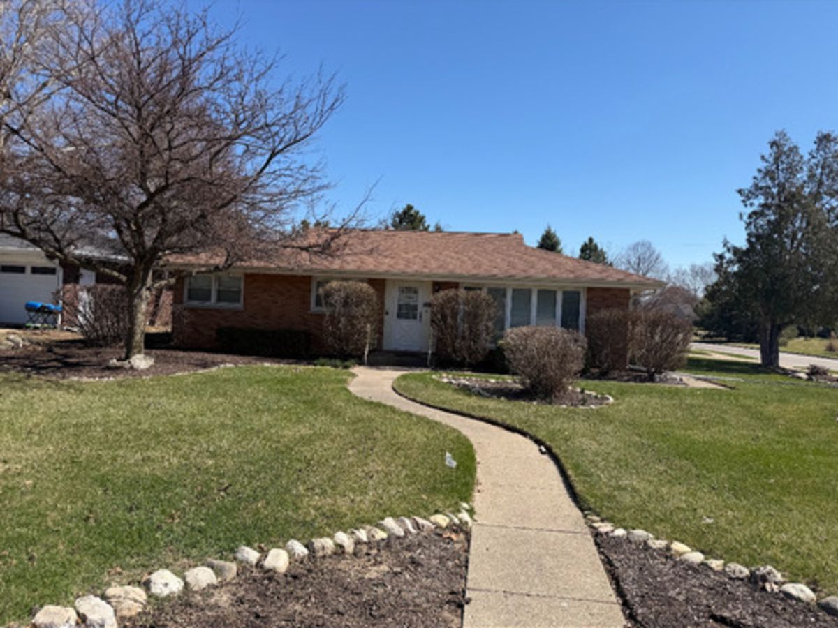 921 Northfield Drive, Aurora, IL 60505