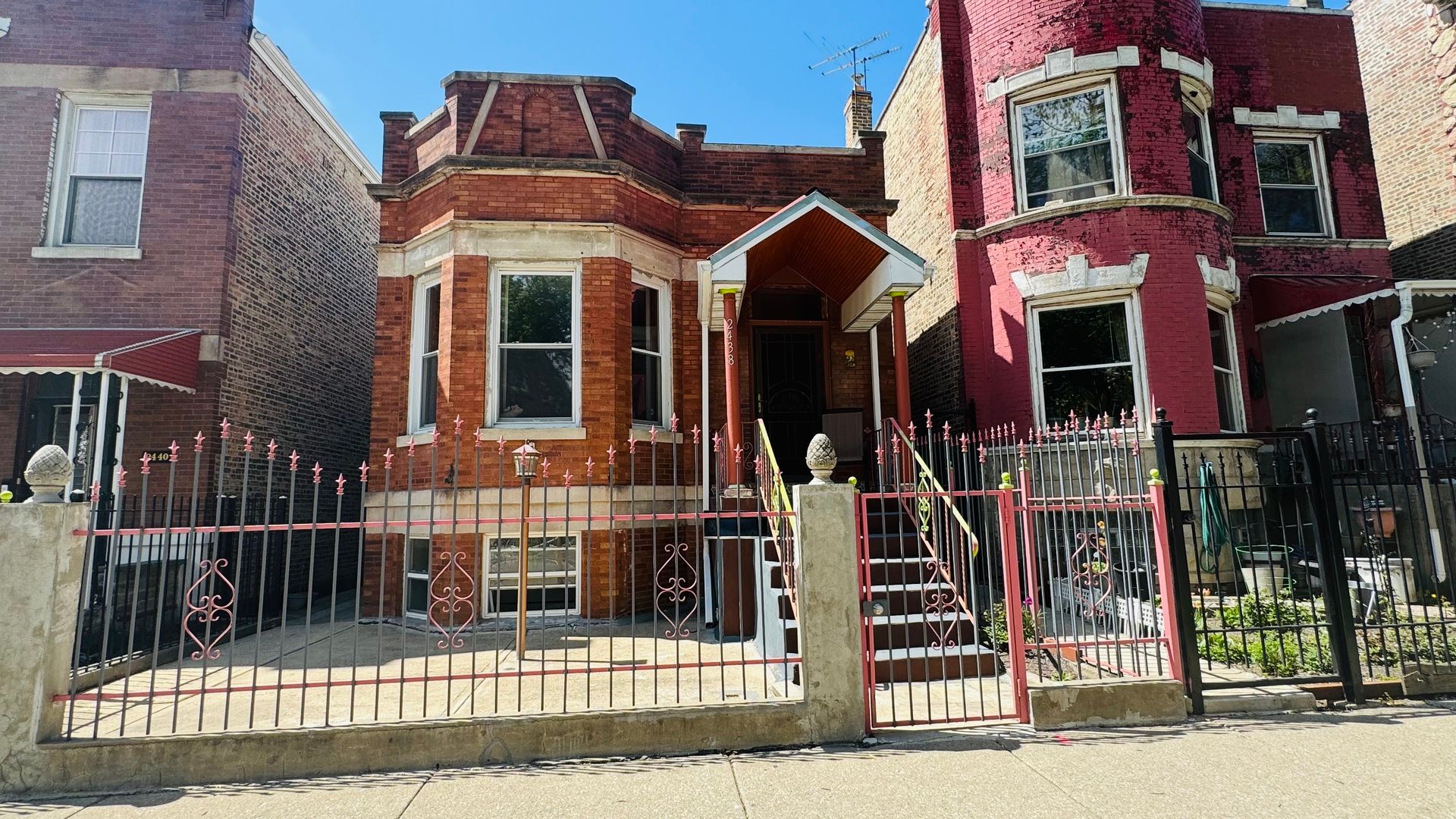 2438 S Drake Avenue — Chicago, IL 60623