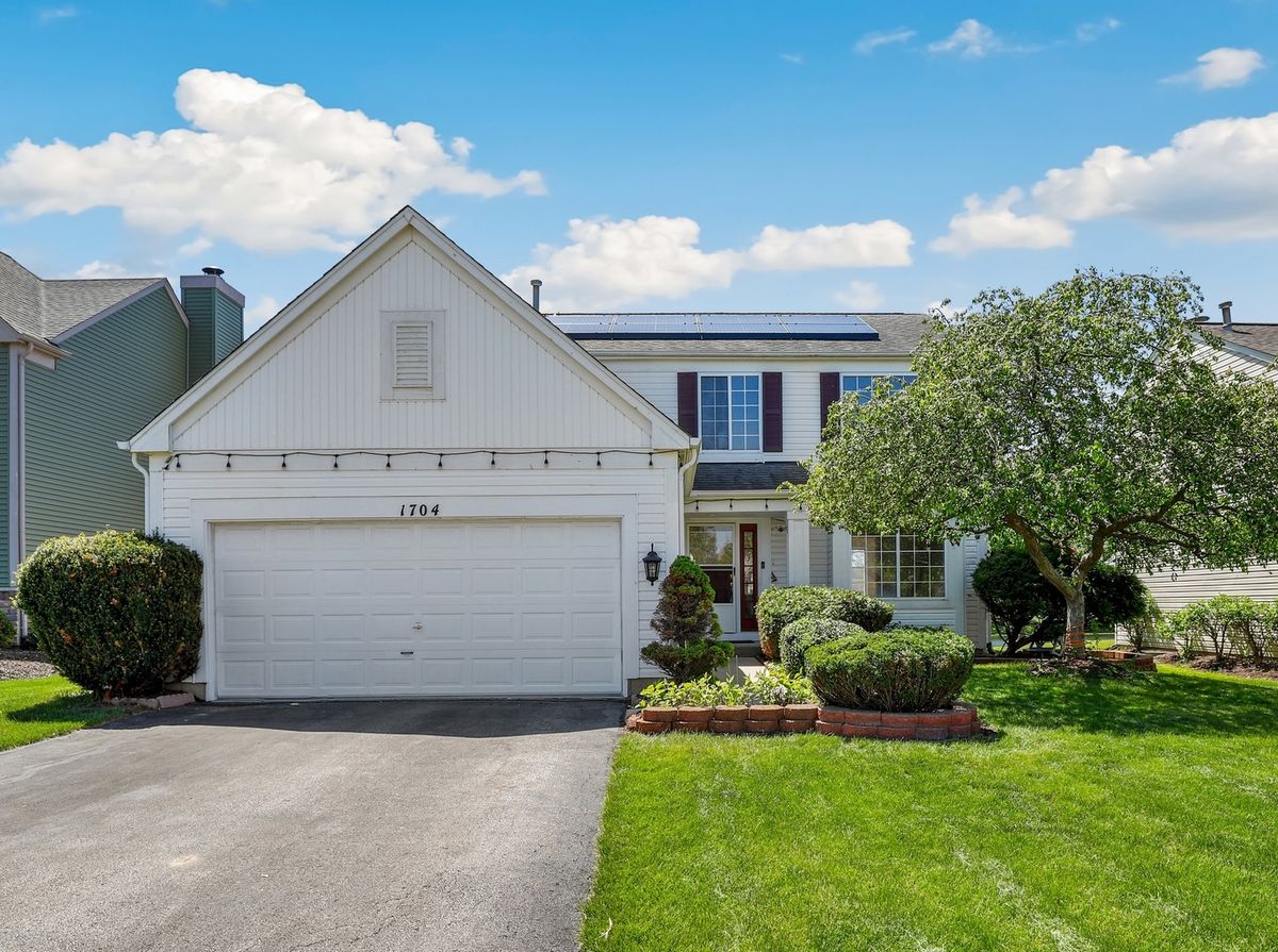 1704 Charlotte Circle, Naperville, IL 60564