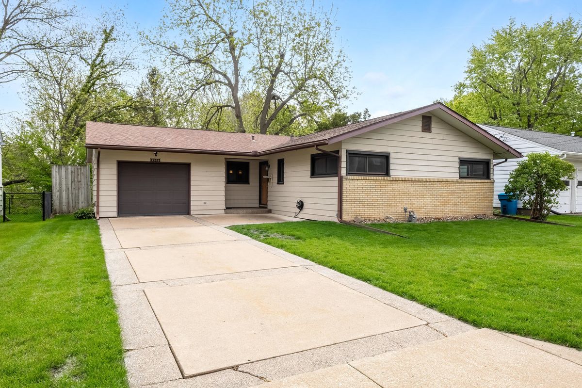 2636 6TH Street, East Moline, IL 61244