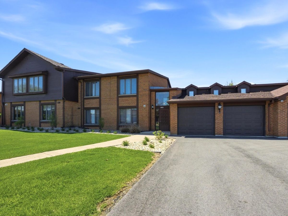 1402 WOODHOLLOW Drive, Flossmoor, IL 60422