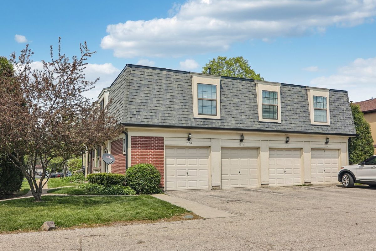 1308 Inverrary Lane, Palatine, IL 60074