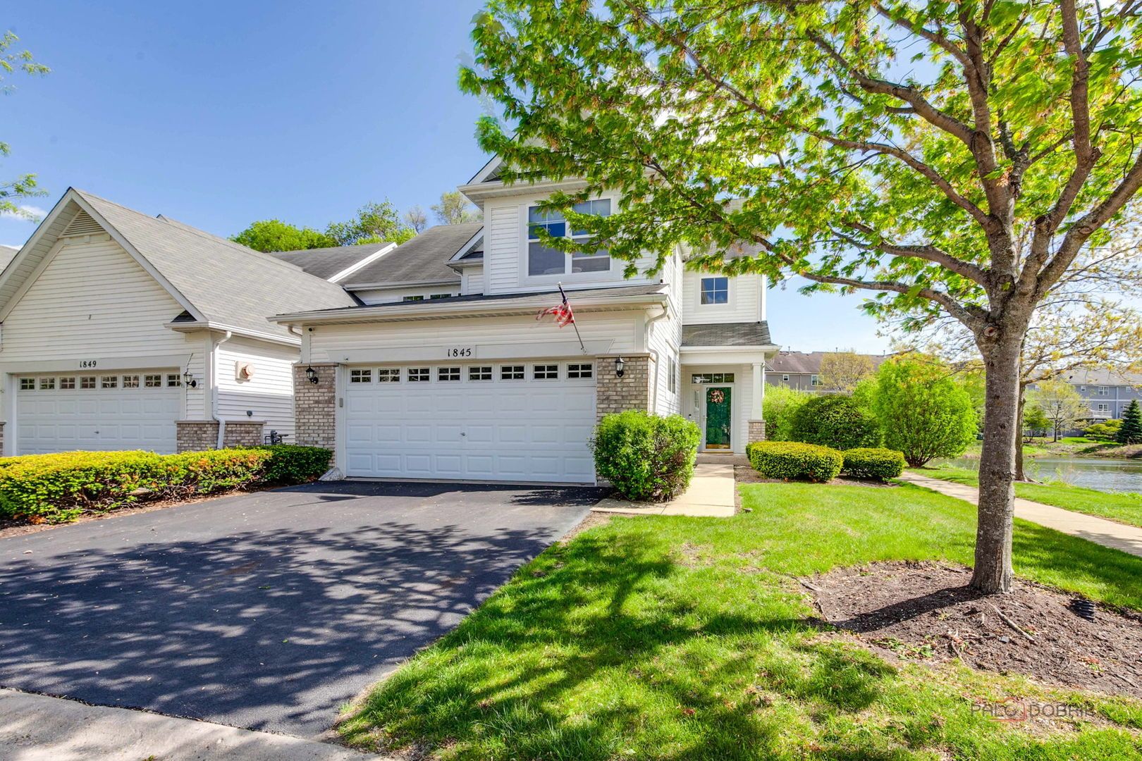 1845 Watercolor Place — Grayslake, IL 60030