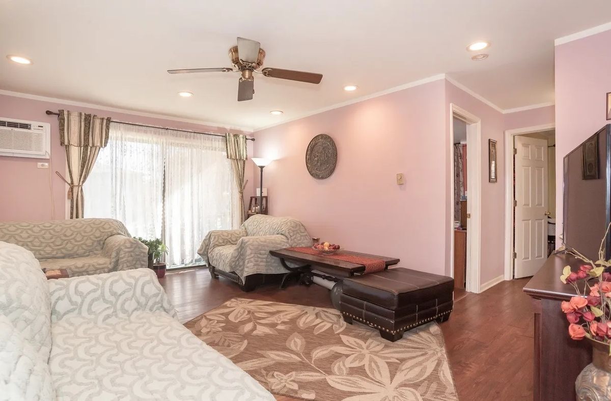 11810 S Komensky Avenue #101, Alsip, IL 60803