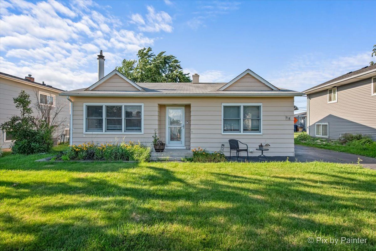 538 Harold Avenue — Glendale Heights, IL 60139