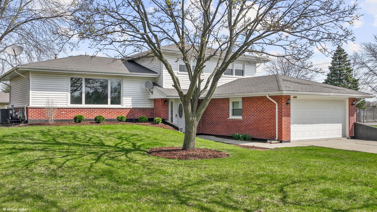 1502 Carrol Court, Darien, IL 60561
