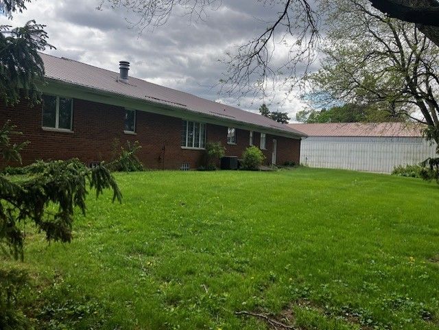 4015 E 1st Road, Mendota, IL 61342