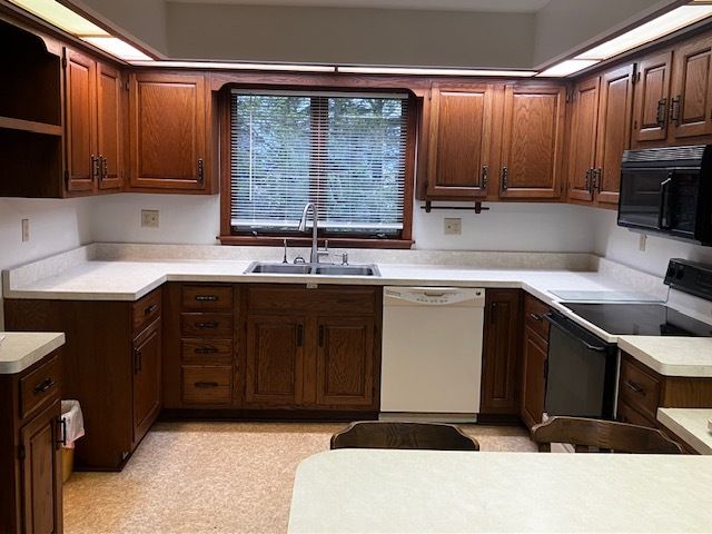 4015 E 1st Road, Mendota, IL 61342
