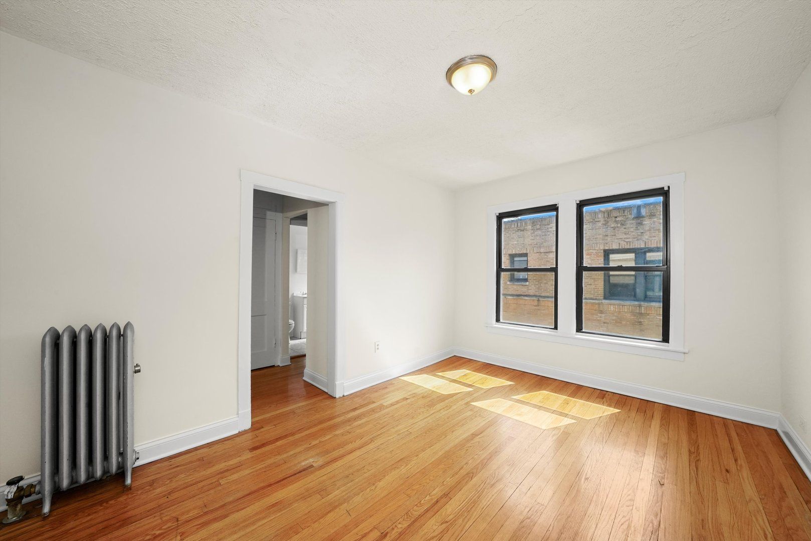 2615 N Spaulding Avenue #3E — Chicago, IL 60647