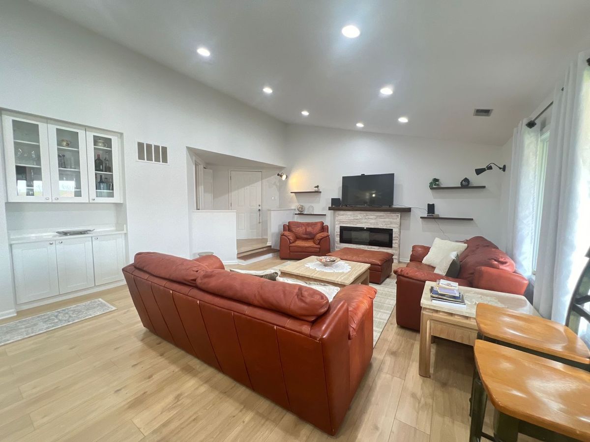 9808 Mill Drive W #2B, Palos Park, IL 60464