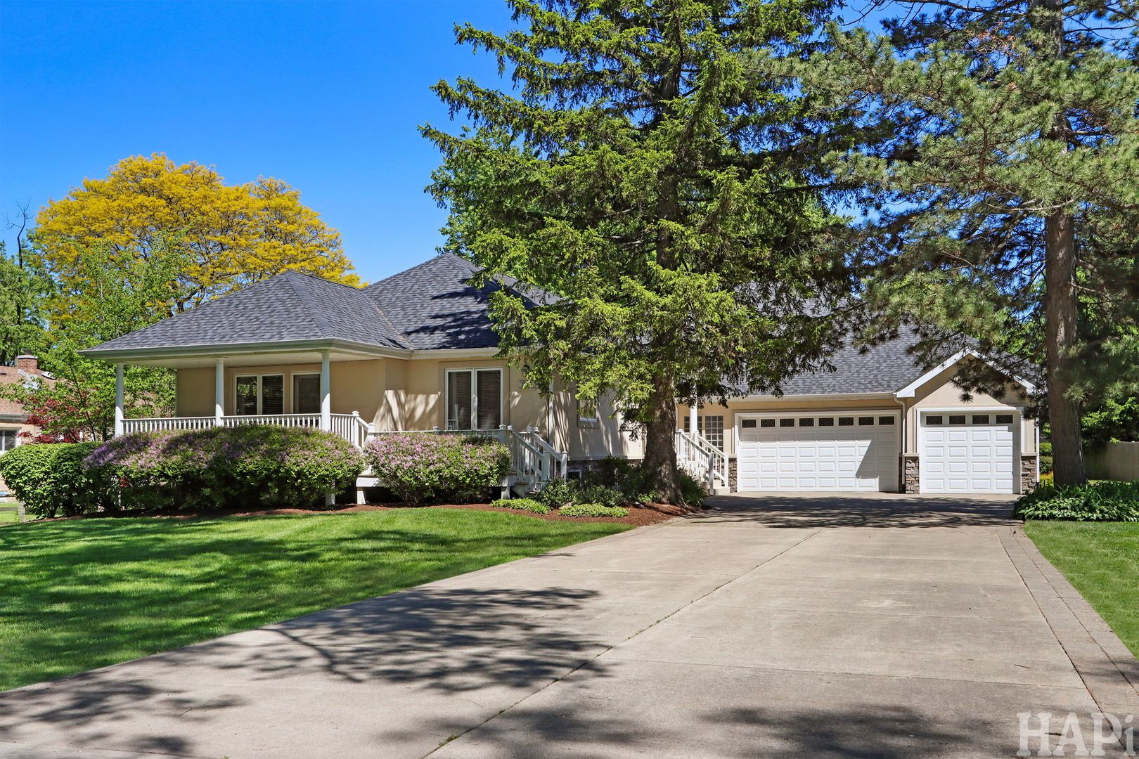225 Spruce Road — Northbrook, IL 60062