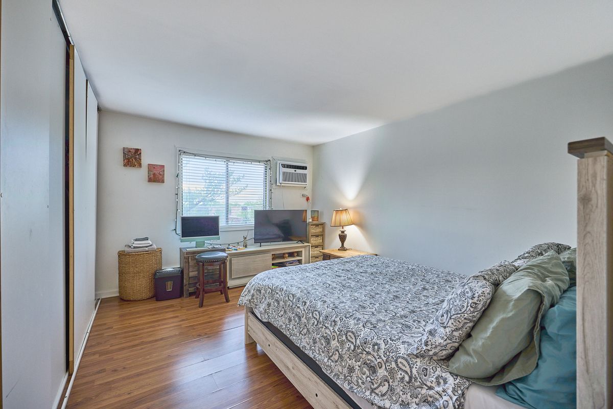 148 Dunteman Drive, Glendale Heights, IL 60139