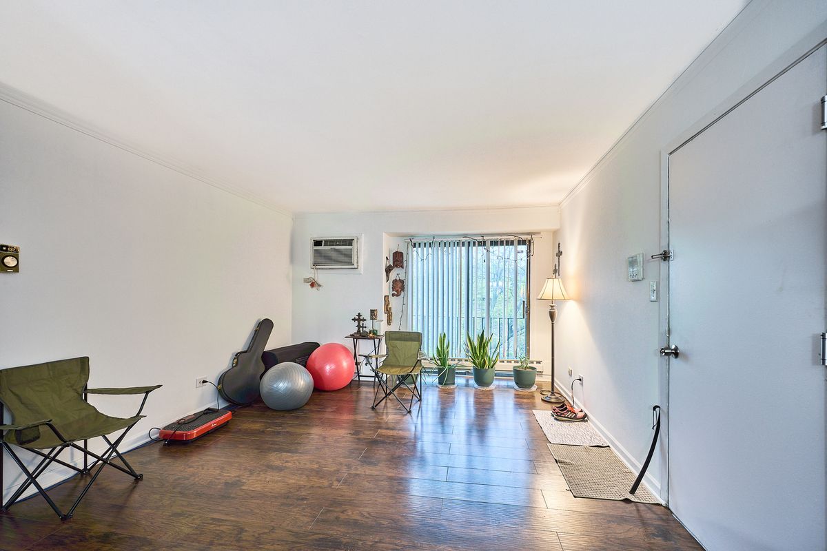 148 Dunteman Drive, Glendale Heights, IL 60139