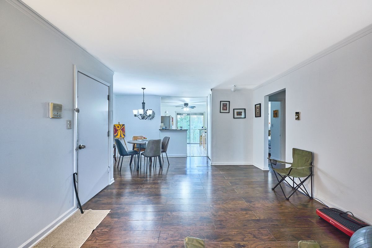 148 Dunteman Drive, Glendale Heights, IL 60139