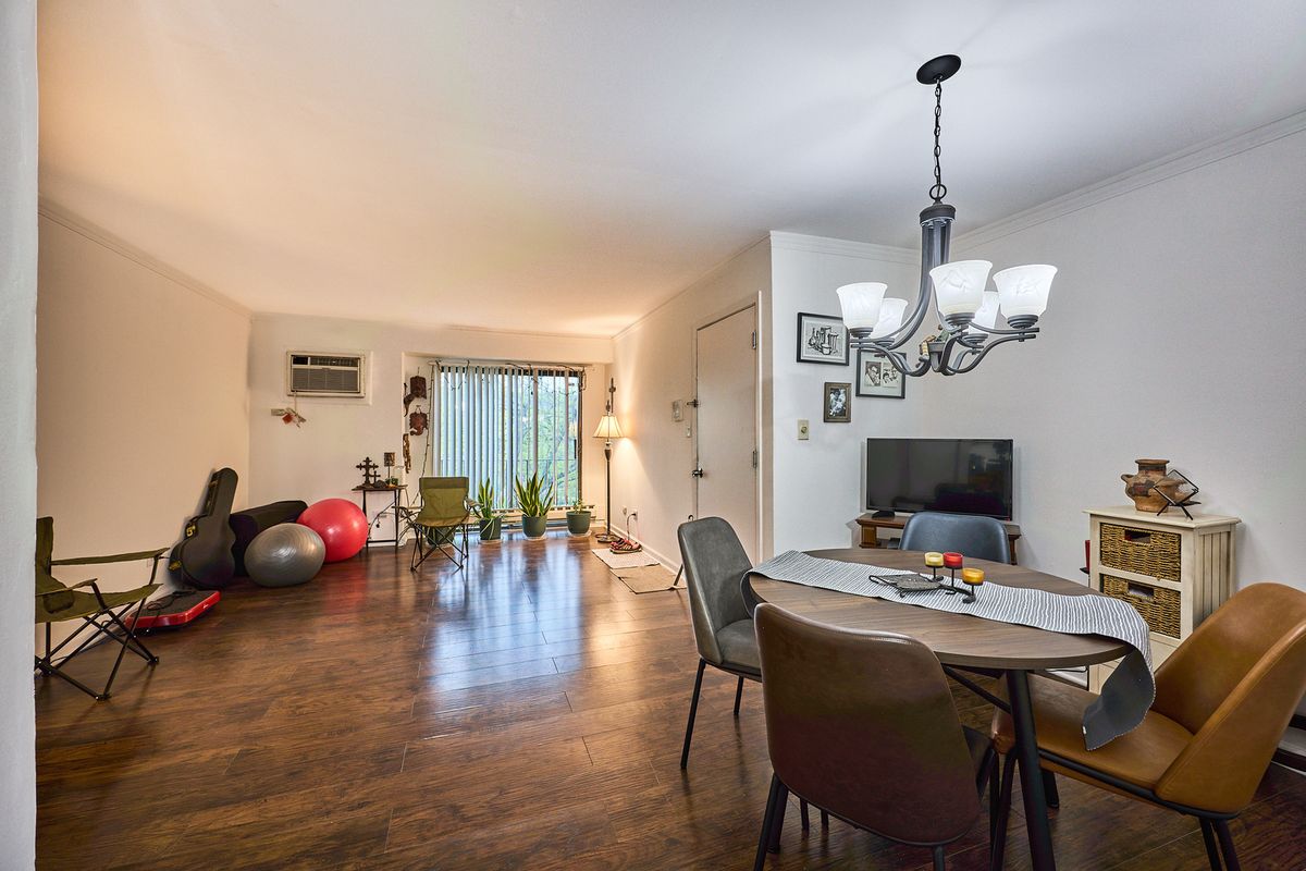 148 Dunteman Drive, Glendale Heights, IL 60139