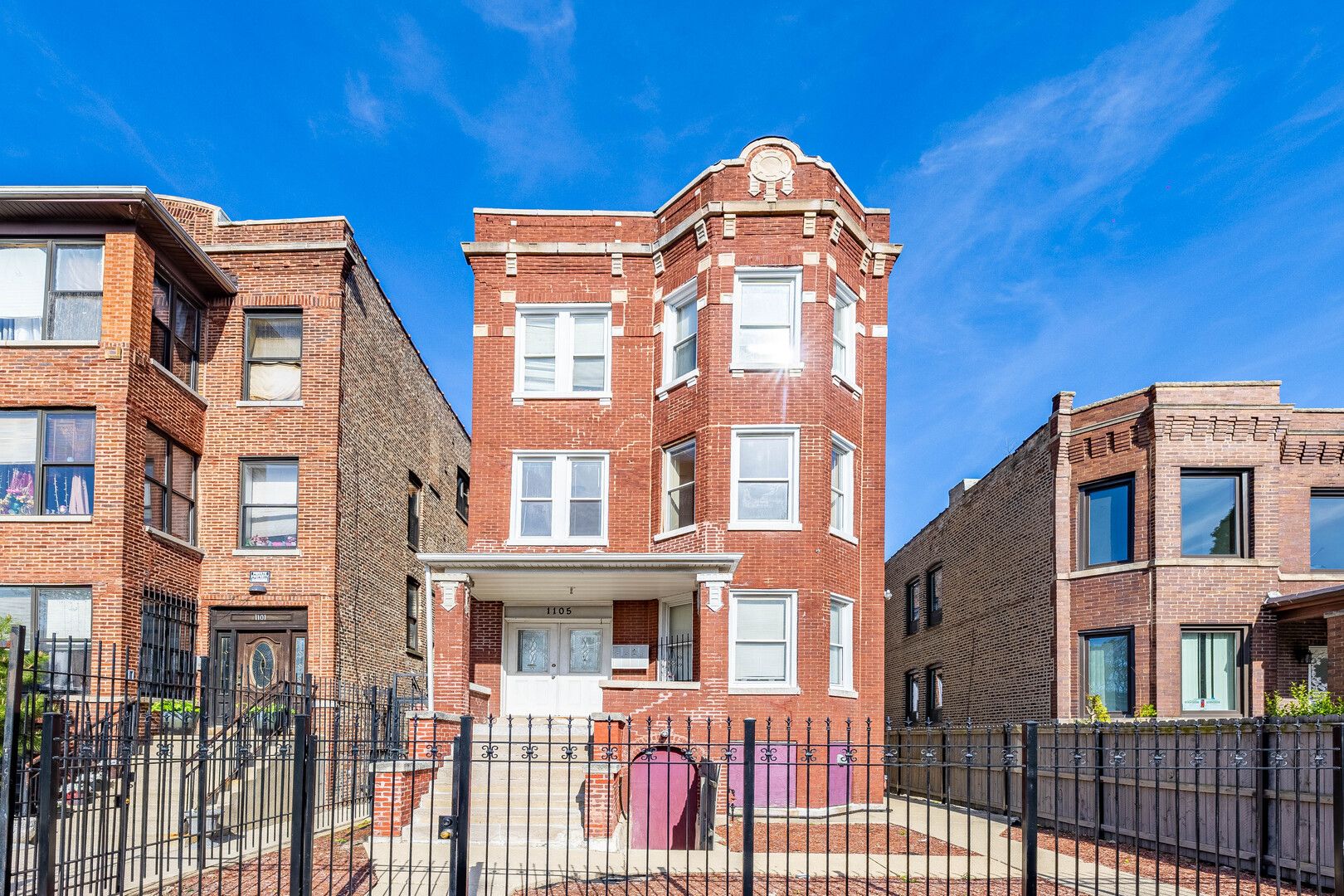 1105 S Richmond Street #2 — Chicago, IL 60612
