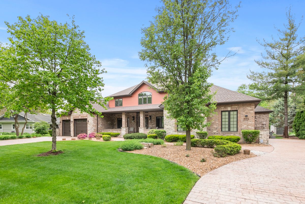 12132 Harold Avenue, Palos Heights, IL 60463