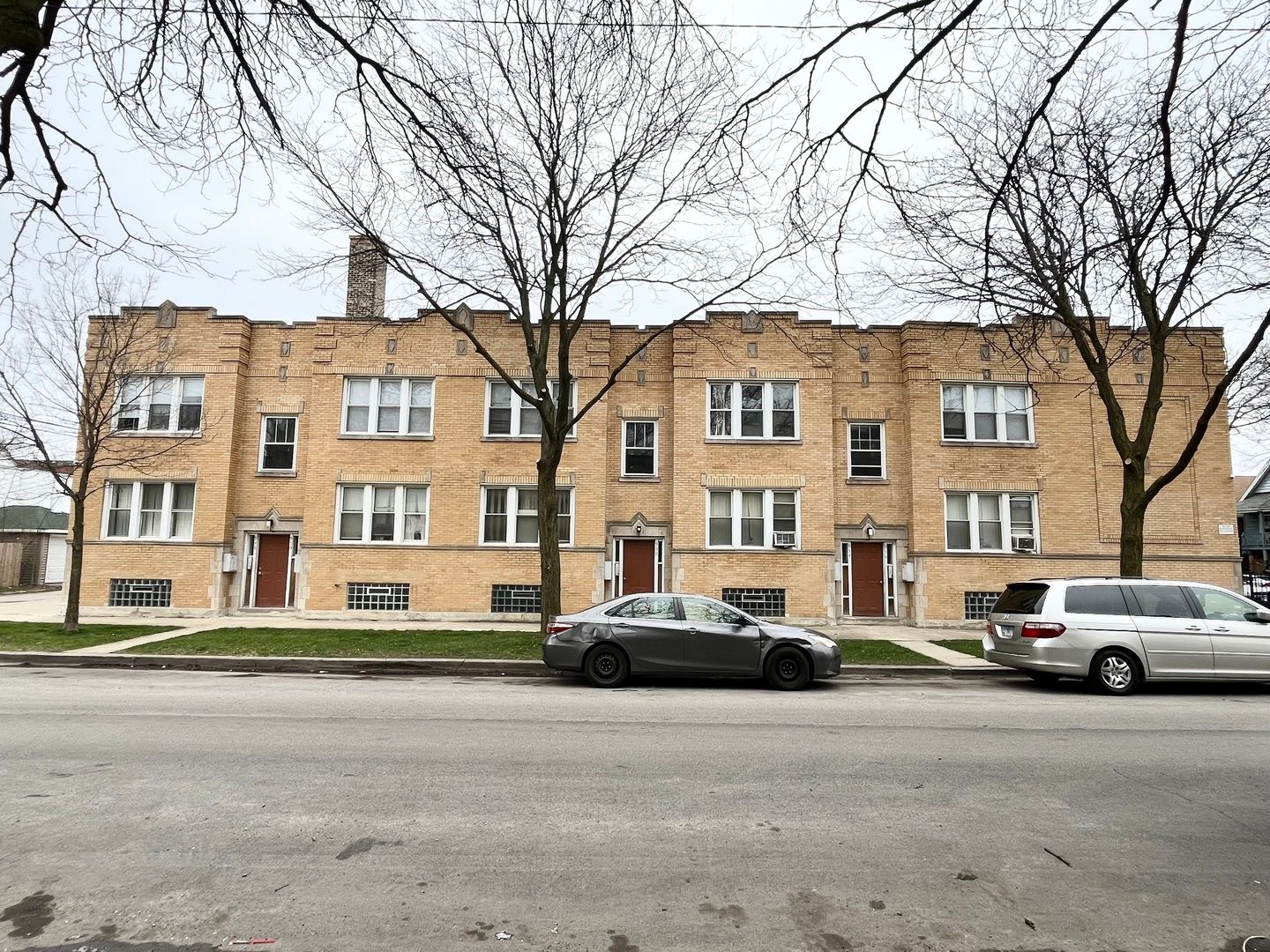 948 N Kildare Avenue #2 — Chicago, IL 60651
