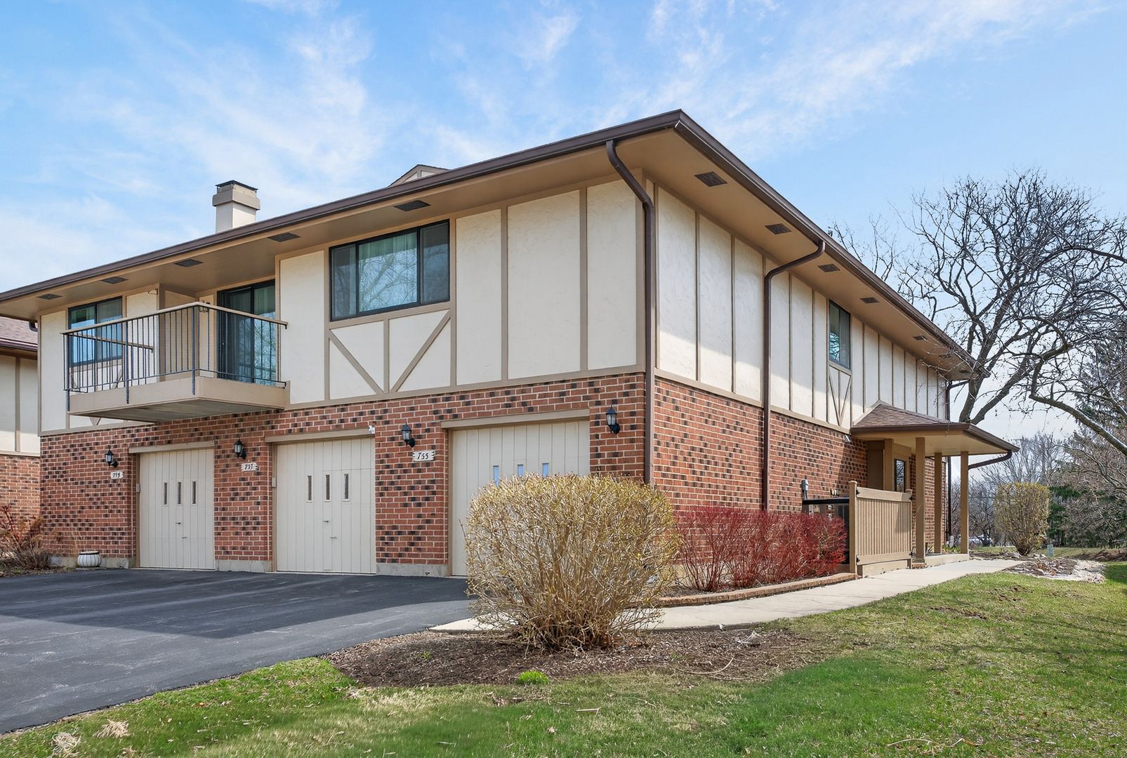755 Whalom Lane #2c2 — Schaumburg, IL 60173